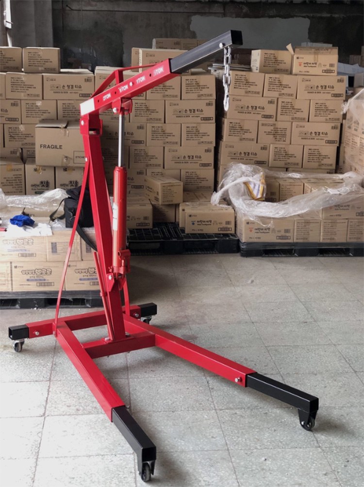 Mobile hydraulic engine crane